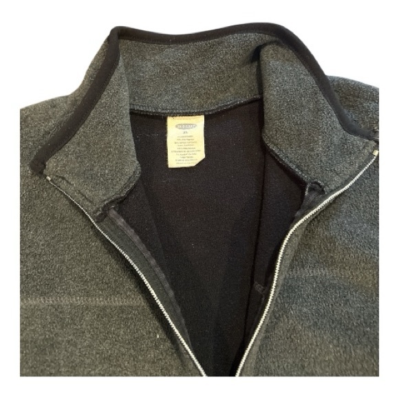 Old Navy - Picture 2 of 4